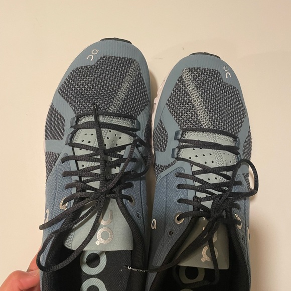 On running - Picture 5 of 7